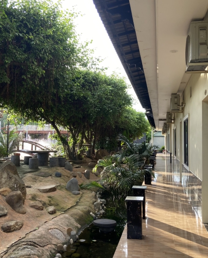Không gian xanh mát bao bọc khu phòng nghỉ dưỡng